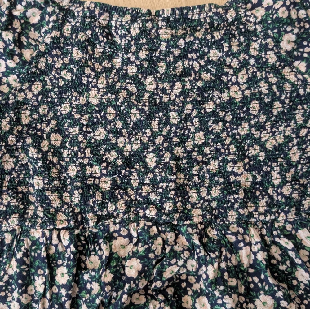 Floral Puff Sleeve Top - Picture 3 of 3